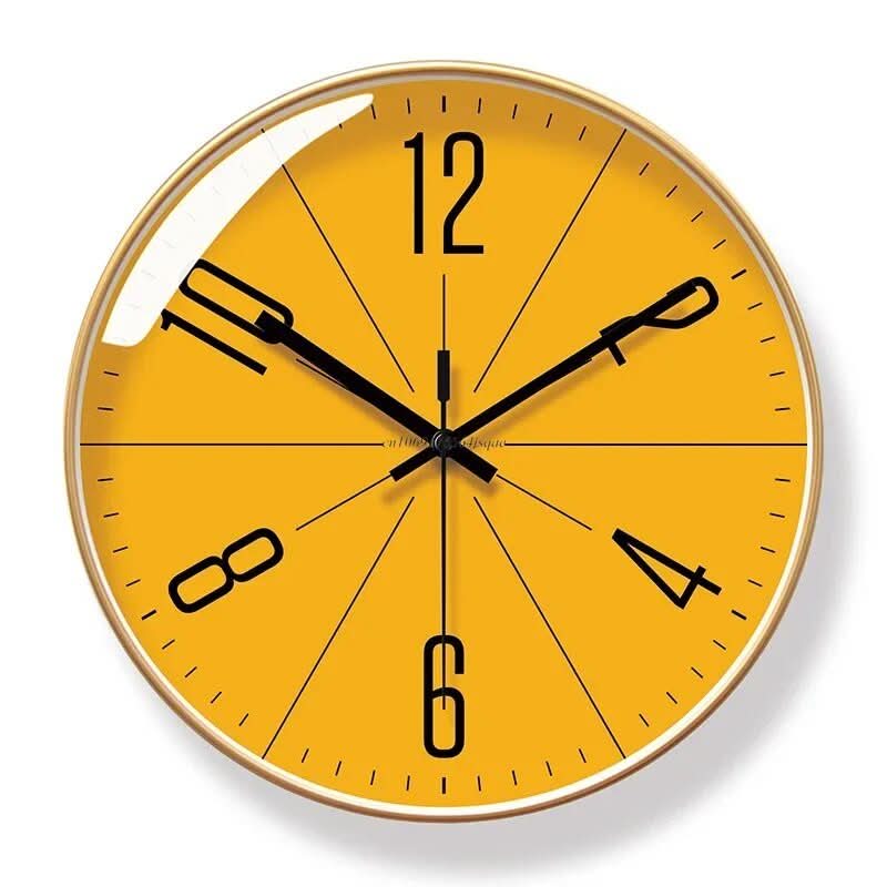 Elegant Wall Clock – Accurate and Chic for Any Home